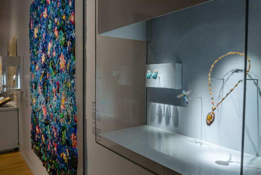 Tiffany’s American Gemstones, Jewelry, and Objets on Exhibit at Crystal Bridges Museum of American Art